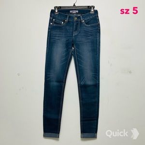 sz 5 - New Eighty Two Med Blue Cuffed Cropped Skinny Jeans